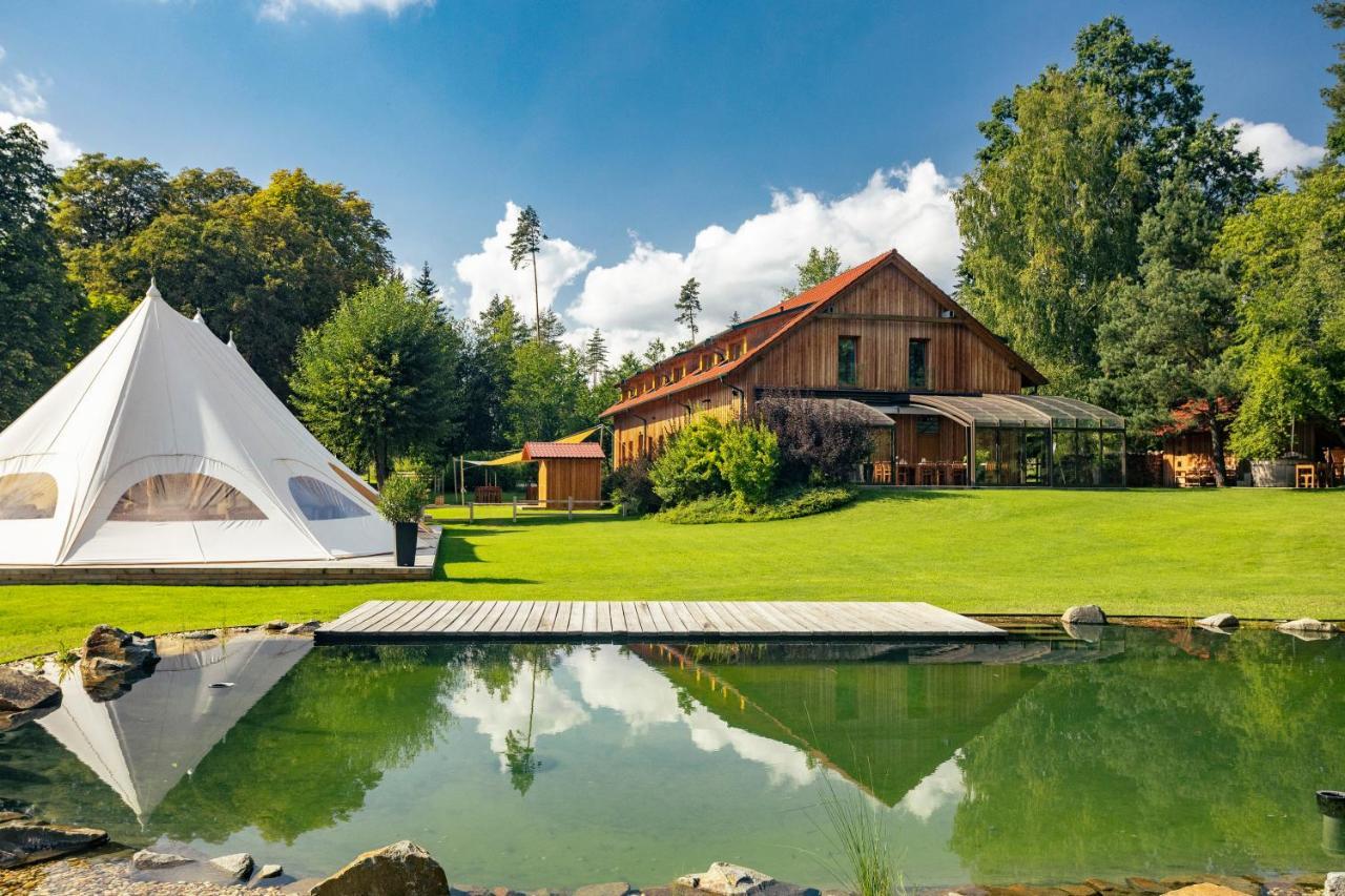 Penzion Kulna Senetarov Exteriör bild
